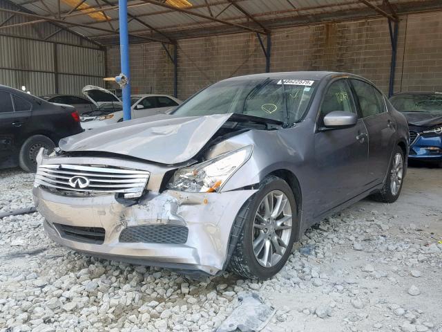 JNKCV61E19M014702 - 2009 INFINITI G37 BASE GRAY photo 2