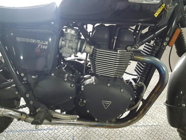 SMT910K16FT684491 - 2015 TRIUMPH MOTORCYCLE BONNEVILLE BLACK photo 7