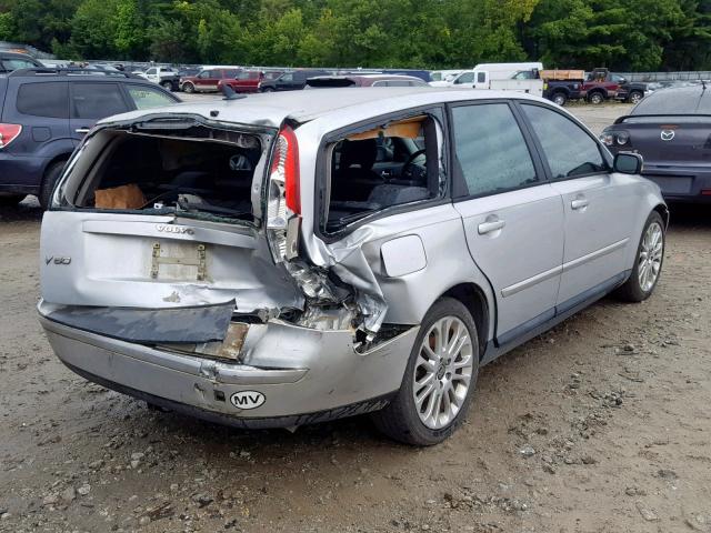 YV1MW382052066075 - 2005 VOLVO V50 2.4I SILVER photo 4