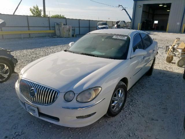 2G4WC582881163673 - 2008 BUICK LACROSSE C WHITE photo 2