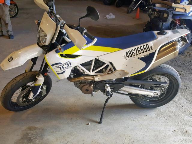 VBKUSV40XKM738613 - 2019 HUSQVARNA SUPERMOTO TWO TONE photo 9