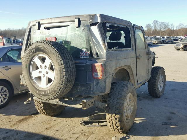 1C4AJWAG9HL645319 - 2017 JEEP WRANGLER S GRAY photo 4