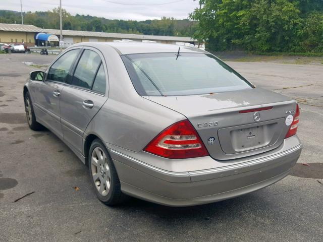 WDBRF84J15F650630 - 2005 MERCEDES-BENZ C 320 4MAT GRAY photo 3