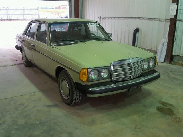 12312312042573 - 1977 MERCEDES-BENZ 240D GREEN photo 1