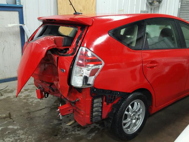 JTDZN3EU3FJ024348 - 2015 TOYOTA PRIUS V RED photo 9