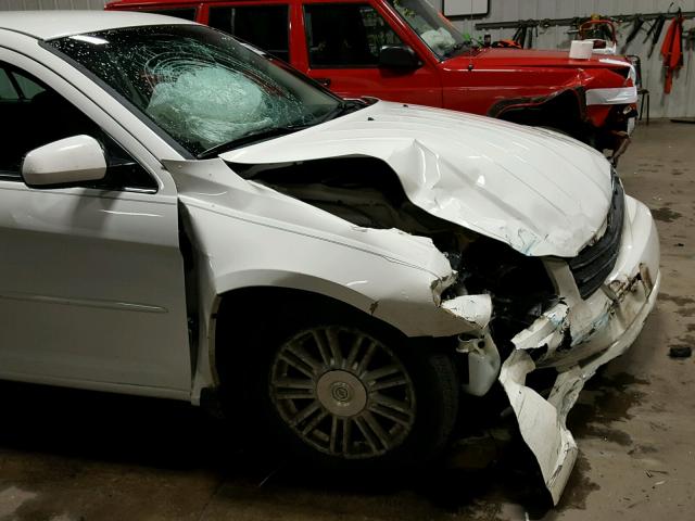 1C3LC66K17N677026 - 2007 CHRYSLER SEBRING LI WHITE photo 9