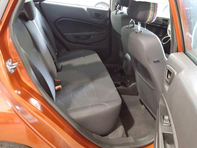 3FADP4EJXJM115229 - 2018 FORD FIESTA SE ORANGE photo 6