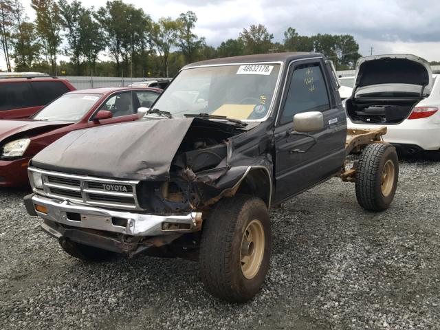 JT4RN63R7H5025644 - 1987 TOYOTA PICKUP RN6 GRAY photo 2