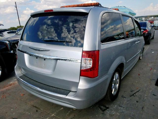 2C4RC1BG6CR351021 - 2012 CHRYSLER TOWN & COU SILVER photo 4