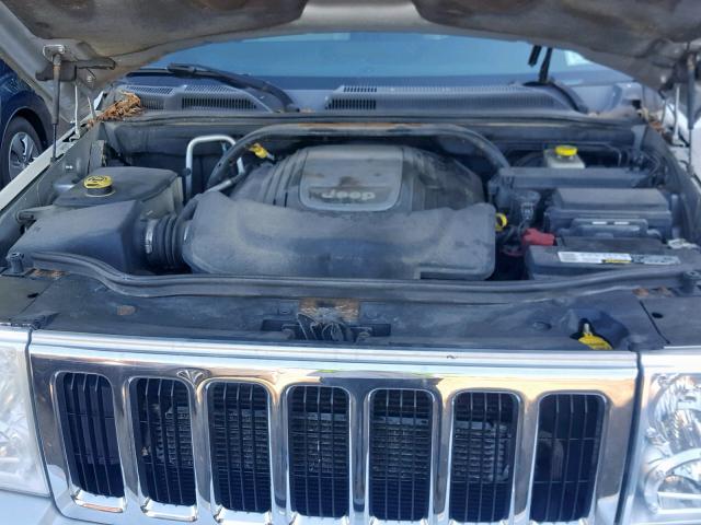 1J8HG582X6C288949 - 2006 JEEP COMMANDER 银色 照片 7