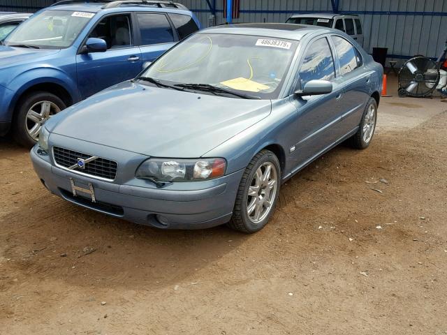 YV1RH59H242395096 - 2004 VOLVO S60 2.5T BLUE photo 2