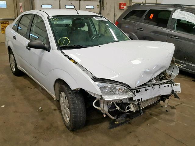 1FAHP34N57W289816 - 2007 FORD FOCUS ZX4 WHITE photo 2