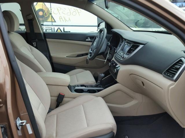 KM8J33A42GU031912 - 2016 HYUNDAI TUCSON LIM BROWN photo 5