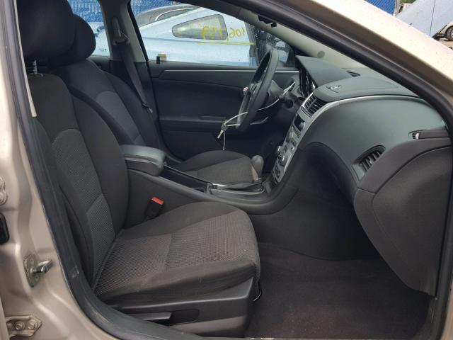 1G1ZC5EB1AF213407 - 2010 CHEVROLET MALIBU 1LT BEIGE photo 5