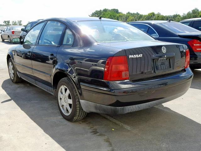 WVWMD23B5YE55918 - 2000 VOLKSWAGEN PASSAT GLS BLACK photo 3