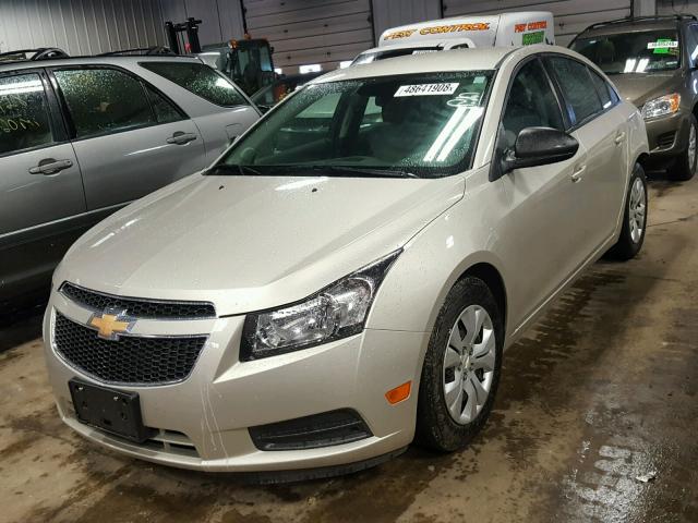 1G1PA5SH3E7145861 - 2014 CHEVROLET CRUZE LS CREAM photo 2