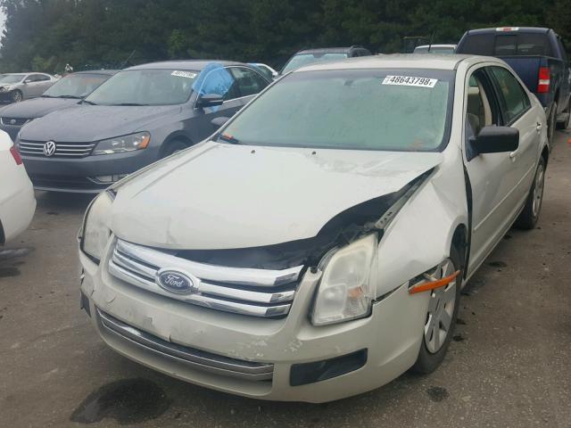 3FAHP06ZX8R128154 - 2008 FORD FUSION S WHITE photo 2