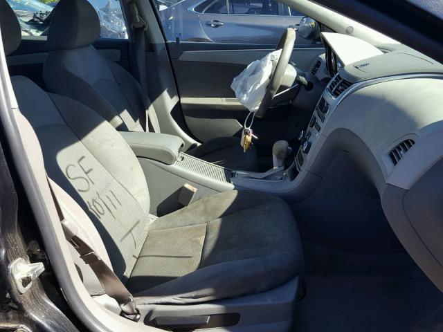 1G1ZC5E02CF335131 - 2012 CHEVROLET MALIBU 1LT BLACK photo 5