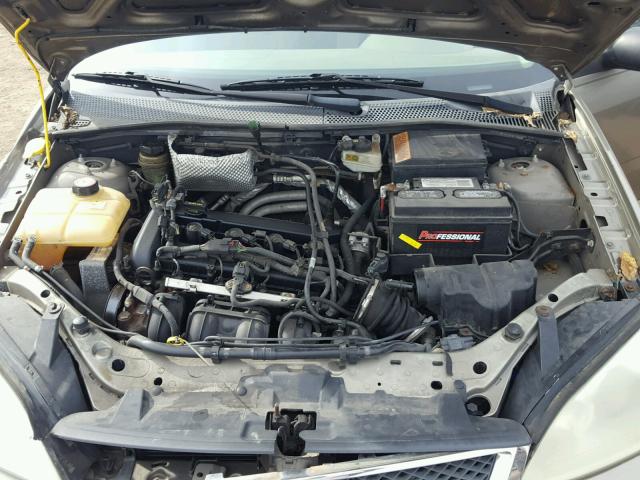 1FAFP34N75W137766 - 2005 FORD FOCUS ZX4 GOLD photo 7