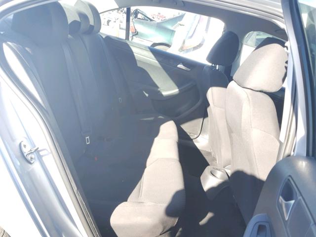 3VW2K7AJ7CM472441 - 2012 VOLKSWAGEN JETTA BASE SILVER photo 6