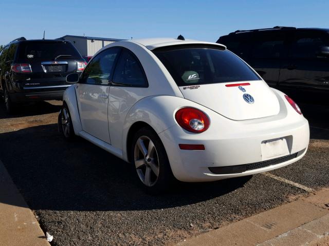 3VWFW31C08M518781 - 2008 VOLKSWAGEN NEW BEETLE 白色 照片 3