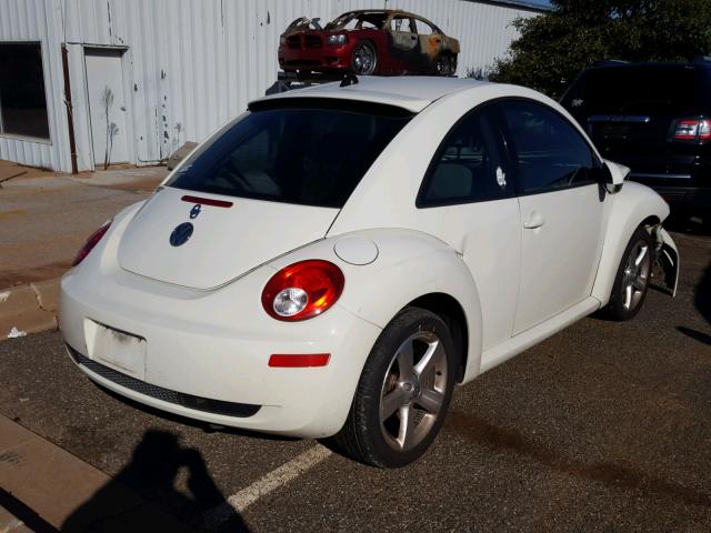 3VWFW31C08M518781 - 2008 VOLKSWAGEN NEW BEETLE 白色 照片 4