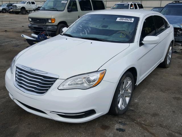 1C3CCBAB9CN138681 - 2012 CHRYSLER 200 LX WHITE photo 2