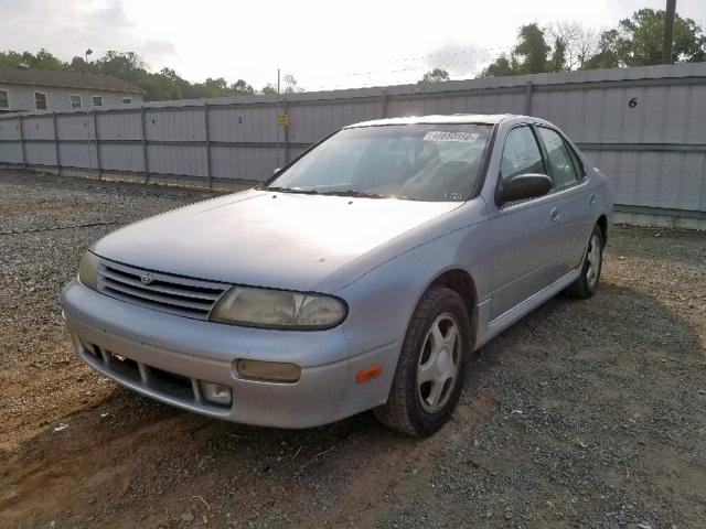 1N4BU31D5SC100117 - 1995 NISSAN ALTIMA XE SILVER photo 2