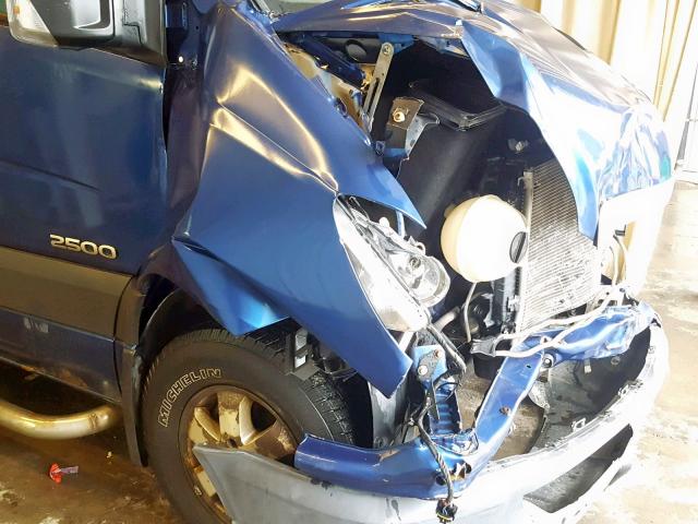 WD8PE246275112634 - 2007 DODGE SPRINTER BLUE photo 10