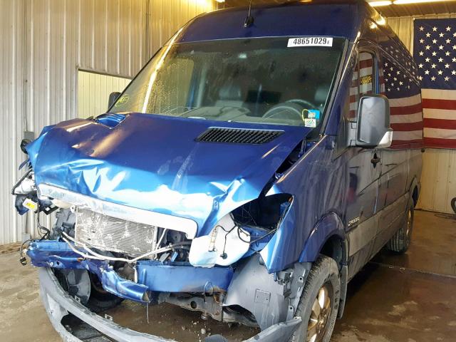 WD8PE246275112634 - 2007 DODGE SPRINTER BLUE photo 2