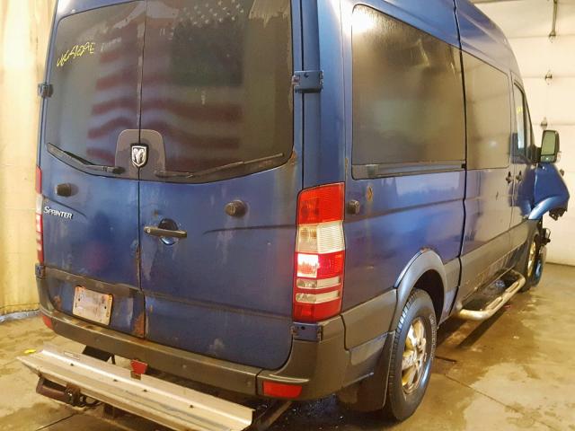 WD8PE246275112634 - 2007 DODGE SPRINTER BLUE photo 4