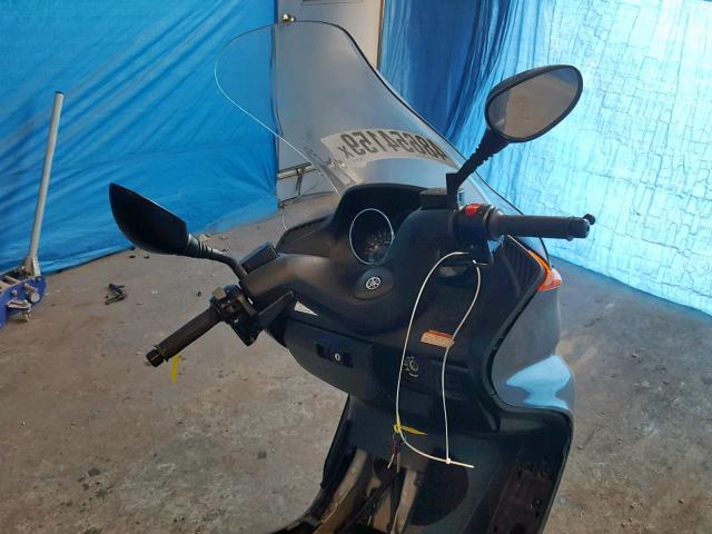 JYASH03Y65A001279 - 2005 YAMAHA YP400 GRAY photo 5