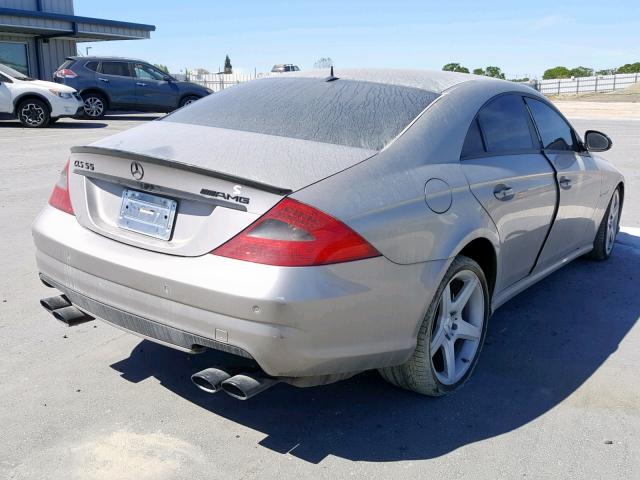 WDDDJ76X66A073006 - 2006 MERCEDES-BENZ CLS 55 AMG GRAY photo 4