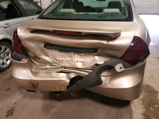 2G2WP522X41256517 - 2004 PONTIAC GRAND PRIX TAN photo 9