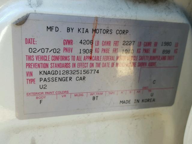 KNAGD128325156774 - 2002 KIA OPTIMA MAG WHITE photo 10