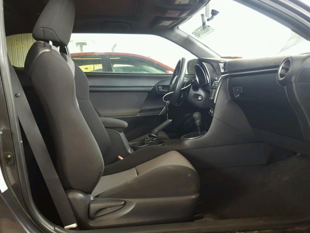 JTKJF5C77FJ003868 - 2015 TOYOTA SCION TC 黑色 照片 5