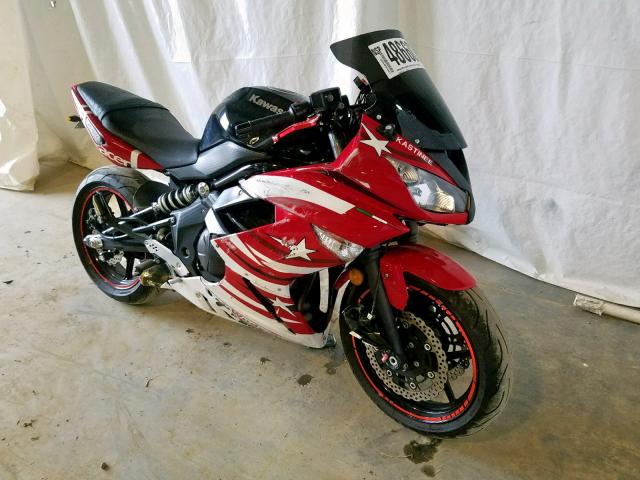 JKAEXEC18BDA69403 - 2011 KAWASAKI EX650 C 红色 照片 1