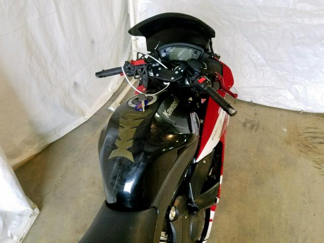 JKAEXEC18BDA69403 - 2011 KAWASAKI EX650 C 红色 照片 5