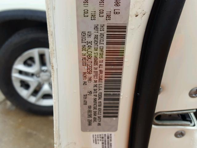 3C4NJCABXJT123250 - 2018 JEEP COMPASS SP თეთრი ფოტო 10