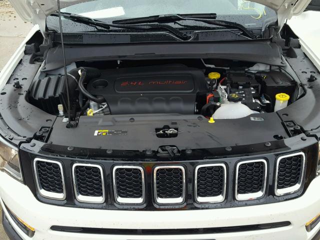 3C4NJCABXJT123250 - 2018 JEEP COMPASS SP თეთრი ფოტო 7