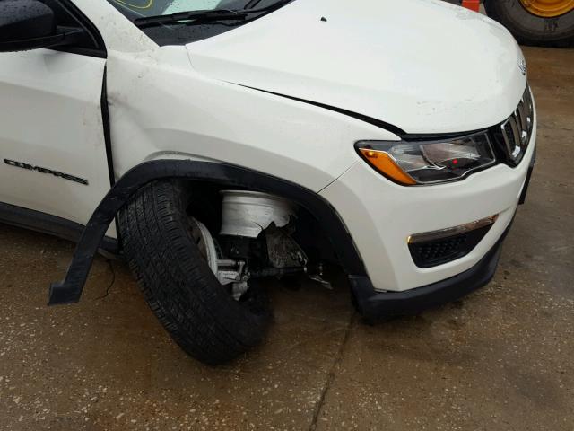 3C4NJCABXJT123250 - 2018 JEEP COMPASS SP თეთრი ფოტო 9