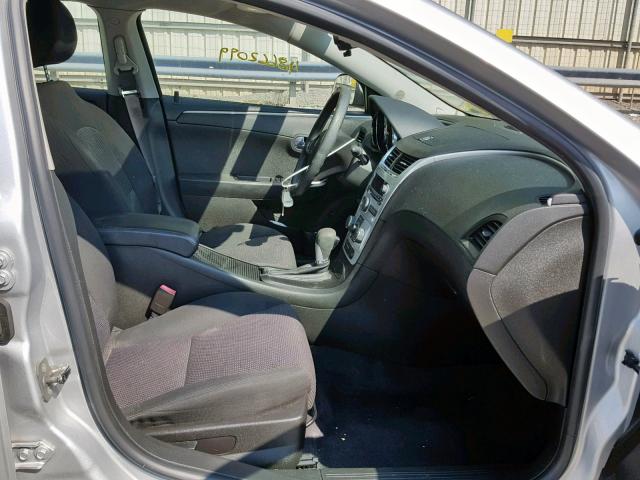 1G1ZC5E03CF215256 - 2012 CHEVROLET MALIBU 1LT 银色 照片 5