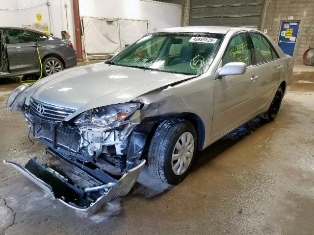 4T1BE32K16U723380 - 2006 TOYOTA CAMRY LE SILVER photo 2