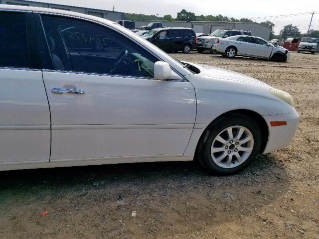 JTHBF30G425028829 - 2002 LEXUS ES 300 WHITE photo 10