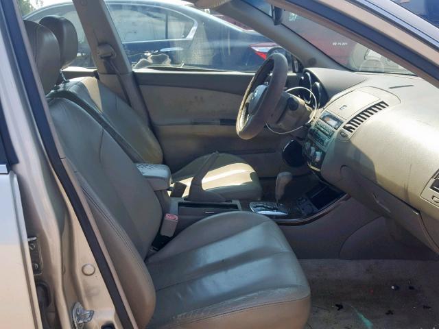 1N4AL11D55C386140 - 2005 NISSAN ALTIMA S GOLD photo 5