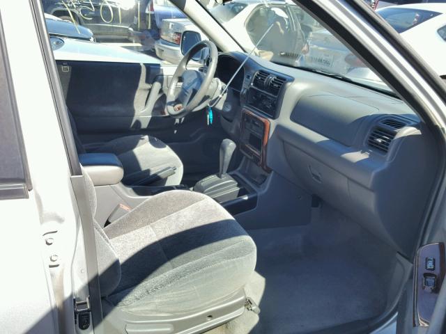 4S6CK58W924402448 - 2002 HONDA PASSPORT E 银色 照片 5