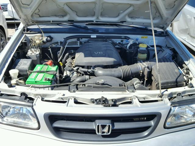 4S6CK58W924402448 - 2002 HONDA PASSPORT E 银色 照片 7