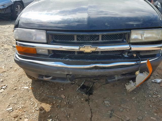 1GNDT13W9X2144120 - 1999 CHEVROLET BLAZER BLACK photo 9