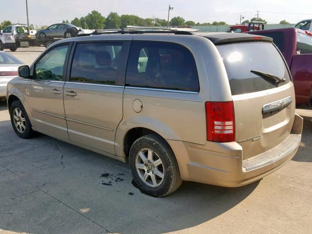 2A8HR54PX8R679198 - 2008 CHRYSLER TOWN & COU GOLD photo 3