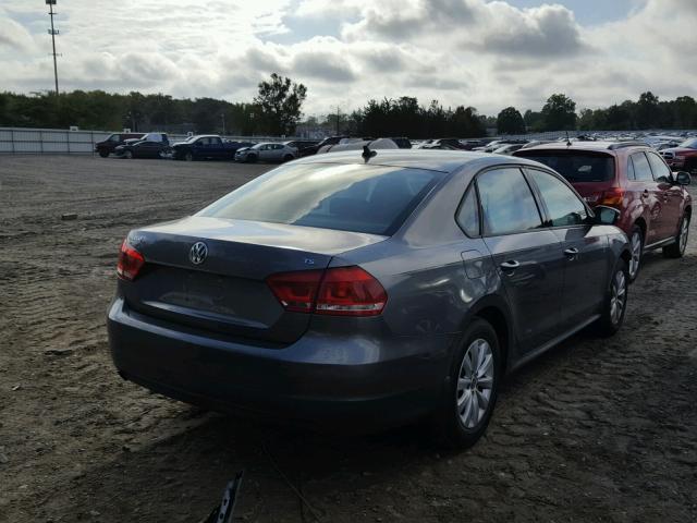 1VWAS7A30EC091676 - 2014 VOLKSWAGEN PASSAT S GRAY photo 4